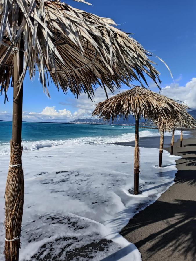 Casa Odello Suite And The Sea Bordighera Esterno foto